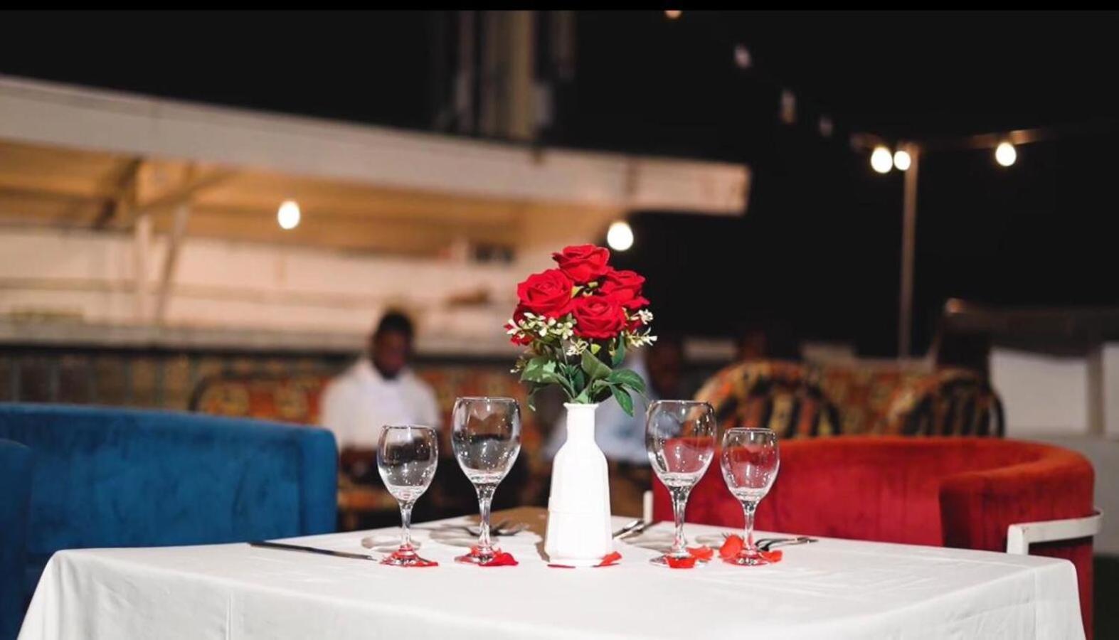 Nobila Airport Hotel Cotonou Dış mekan fotoğraf